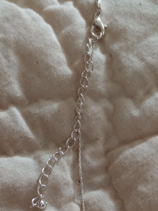 🌷$2 Bundled NWT WEI Gorgeous Silver Dolphin Necklace with Pink Stones - Picture 6 of 9